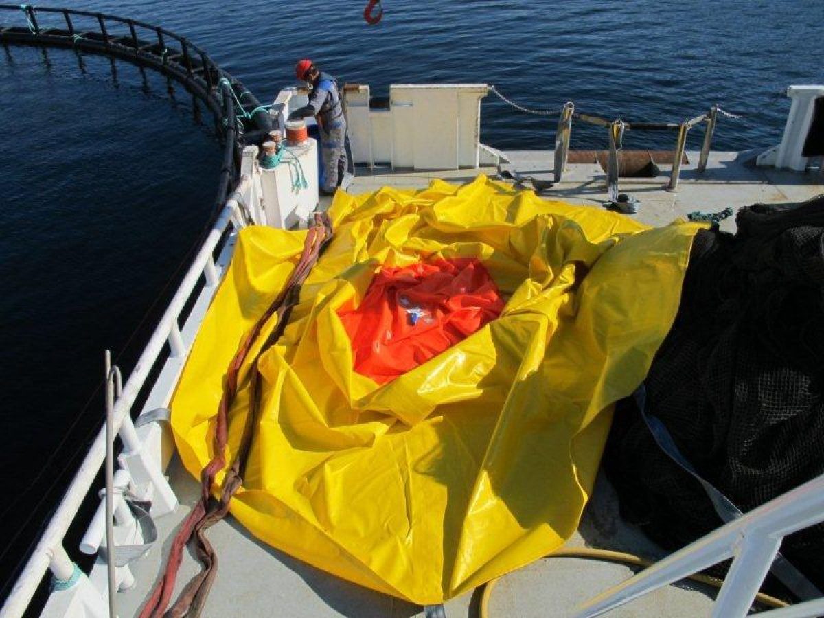 NOFI Miljøbag hindrer smittespredning ved transport av not fra anlegg til servicestasjon.